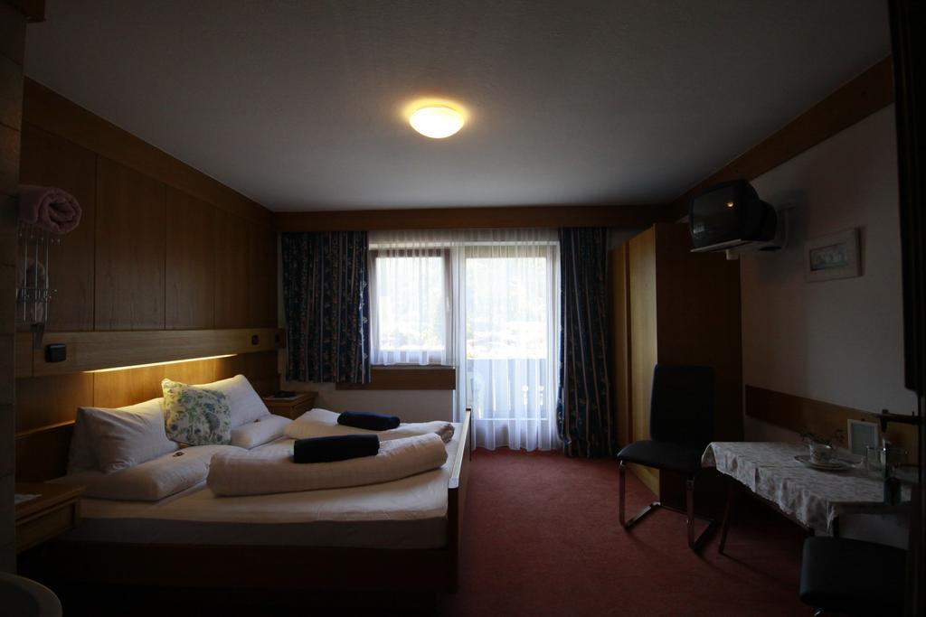 Neukirchen am Großvenediger Privatzimmer Kammerlander חדר תמונה