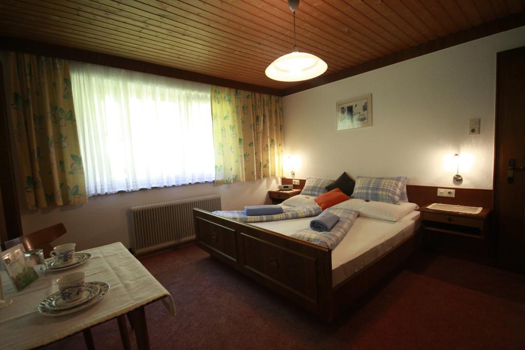 Neukirchen am Großvenediger Privatzimmer Kammerlander חדר תמונה