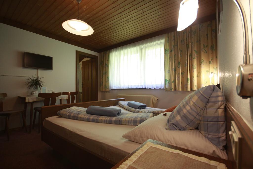 Neukirchen am Großvenediger Privatzimmer Kammerlander חדר תמונה