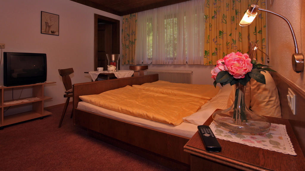 Neukirchen am Großvenediger Privatzimmer Kammerlander חדר תמונה